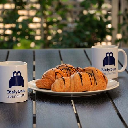 Bialy Dom - 2 Bedrooms Katoviçe Dış mekan fotoğraf