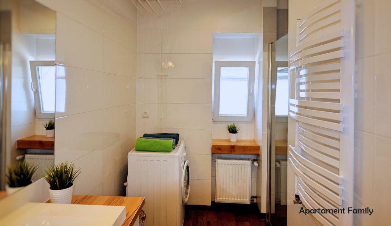 Bialy Dom - 2 Bedrooms Katoviçe Dış mekan fotoğraf